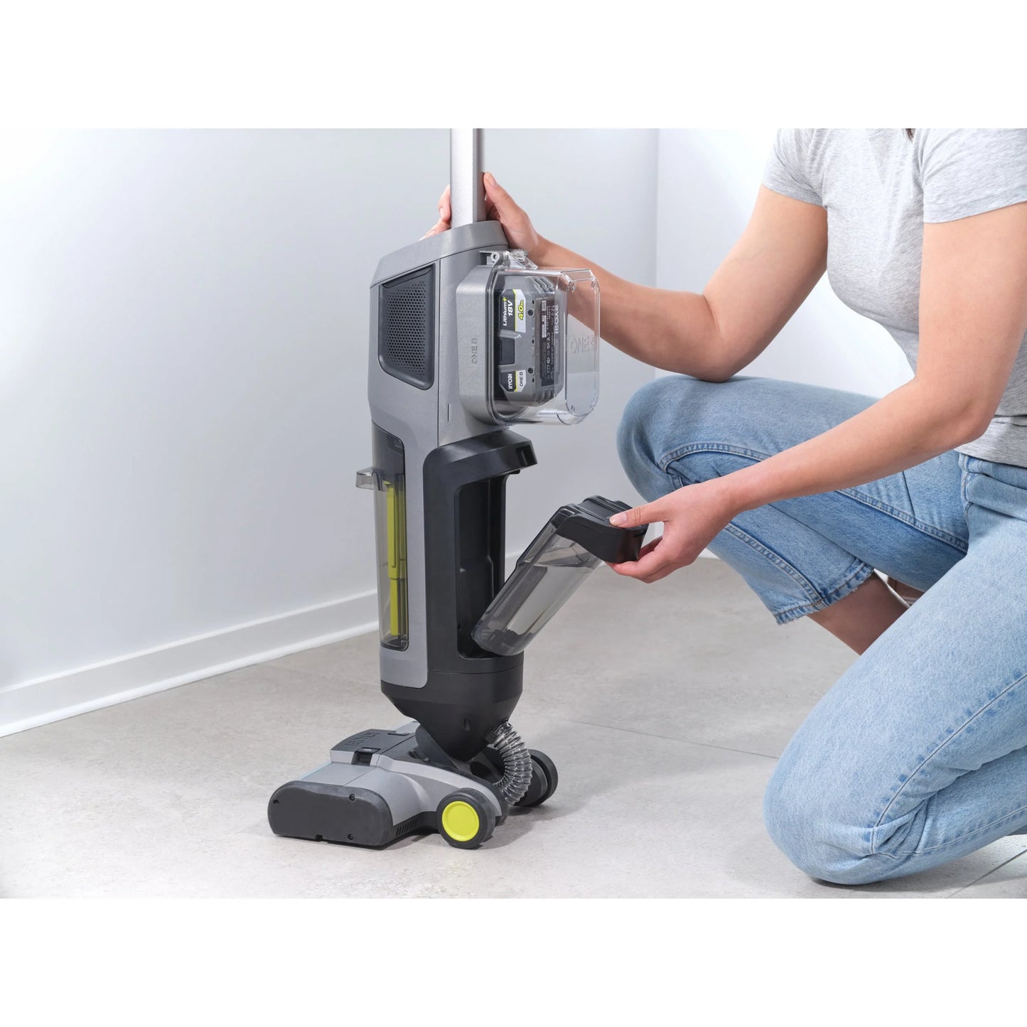 Aspirapolvere 10V Lavapavimenti Ryobi 3 in 1 brushless con batteria inclusa 4.0 ah